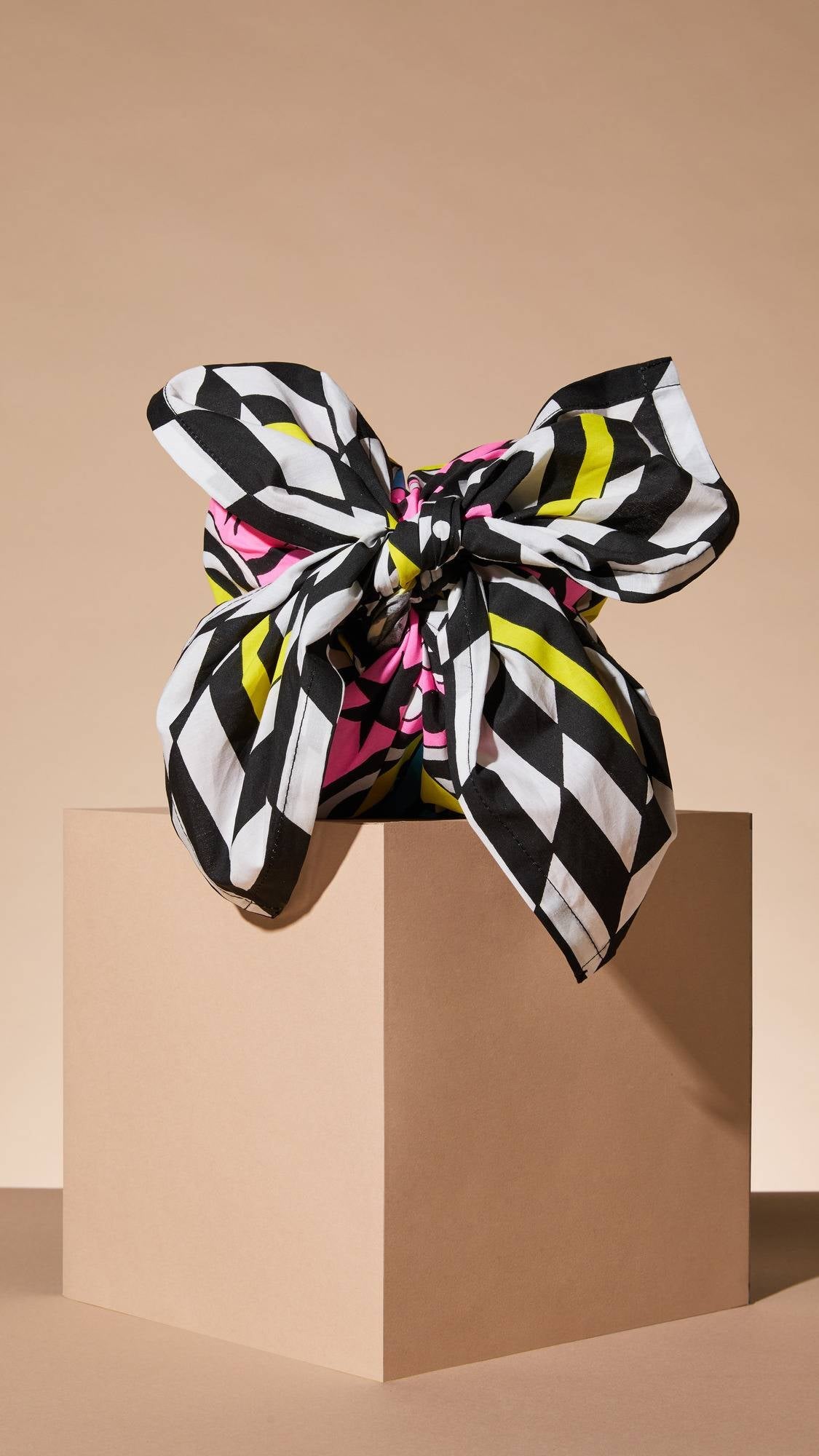 Cosmic Burst - 70cm x 70cm